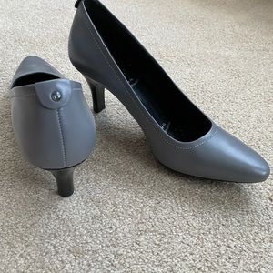 Rockport odiPRENE by adidas women’s grey size 6.5.